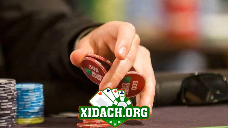 Chiến Thuật Poker - Cách Thắng Lợi Trong Trò Chơi Bài Nổi Tiếng